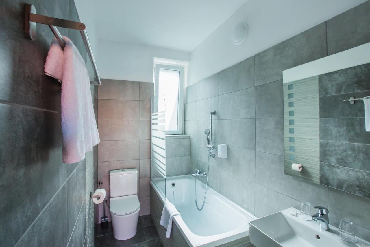 Fogado A Ket Toelgyfahoz Bed and Breakfast Sümeg Eksteriør billede